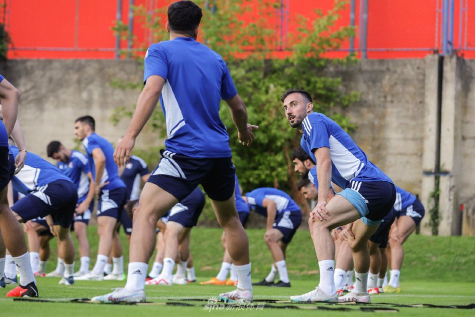 曾有多位优 曾有多位优