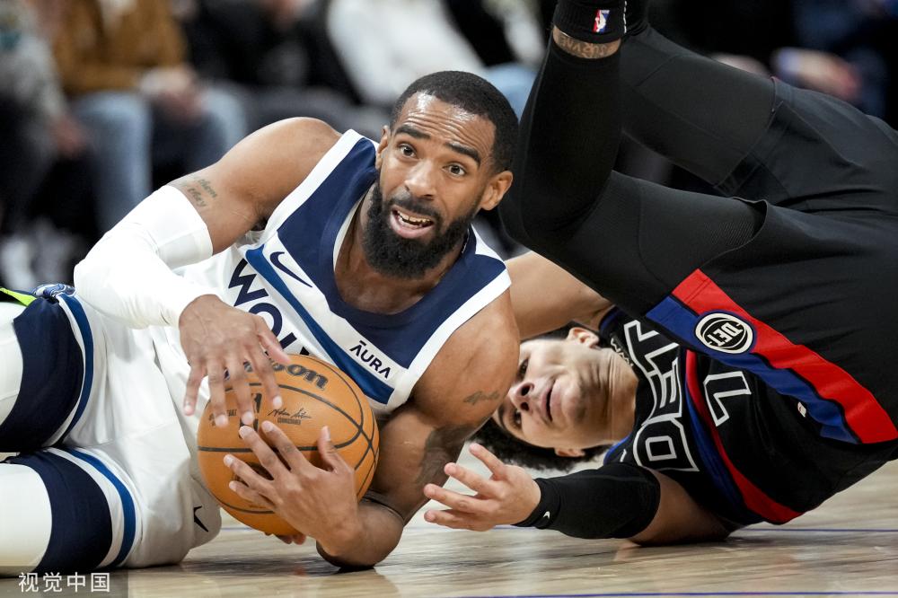 取得决定性 取得决定性